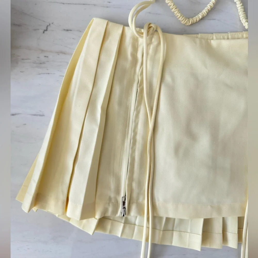 no dress yellow pleated mini skirt🐣